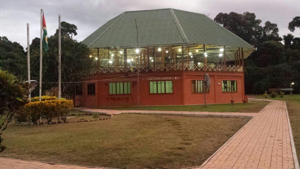 Iwokrama River Lodge Makari Bagian luar foto